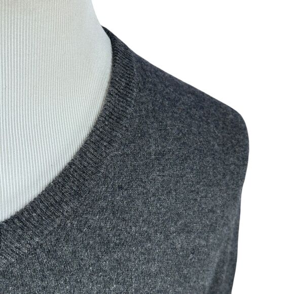 Club Room Sweater Men’s 2XL XXL Gray 100% Cashmere V-Neck Pullover Knit Estate - Picture 3 of 11